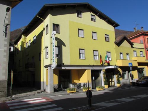 Hotel Emiliana 2