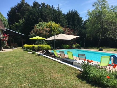 Сад, L'Etincelle villa 14 pers, piscine jacuzzi, sauna in Сан-Фарго