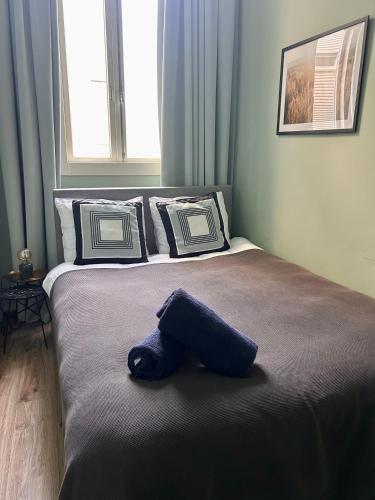 Appt City Centre Royal Garden + parking + roof terrace - image 4