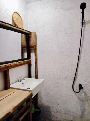 Amwani Breeze Room Type - Queen Room with Shared Bathroom