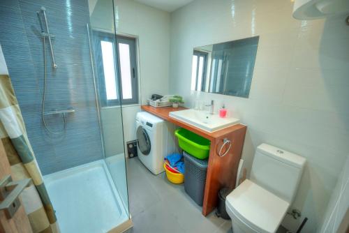 Seafront bright & spacious 2 bedroom, balcony, KDEG1-1, Слима (фото 10)