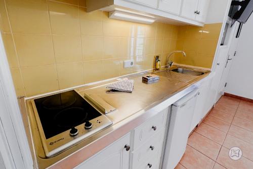 Desmais Apartments - image 13
