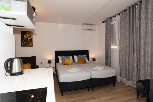 Apartments Edvard-garden terrace - image 10
