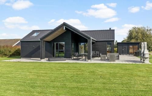 ทัศนียภาพภายนอกโรงแรม, Lovely Home In Idestrup With Sauna in ไอเดสทรุป