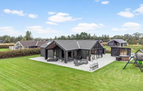 ทัศนียภาพภายนอกโรงแรม, Lovely Home In Idestrup With Sauna in ไอเดสทรุป