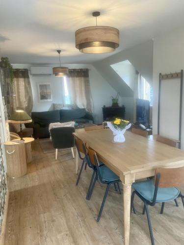 2 bedrooms, 3 beds