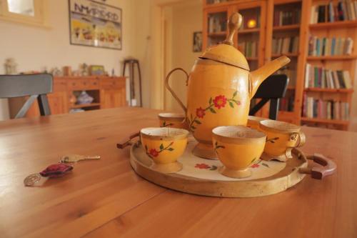 Artistic apartment with a terrace in Downtown