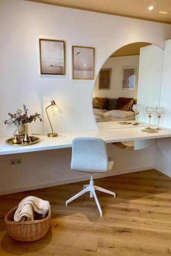 Komfort - Suite zentral, mit Balkon und Waschmaschine, Düsseldorf (photo 4)