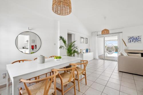 Ivy Blue Villa by Nomads - Short Walk to Coral Bay, Peyia (photo 6)