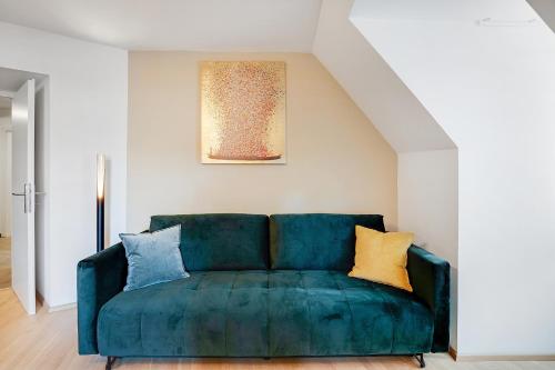 Emerald Design - Historic City Center with Free Parking & Panoramic View by HERO HOMES, Graz (zdjęcie 10)