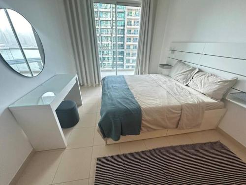 Urban Cozy 1BR apartment with Canal view - Free parking, Dubaï (photo 4)