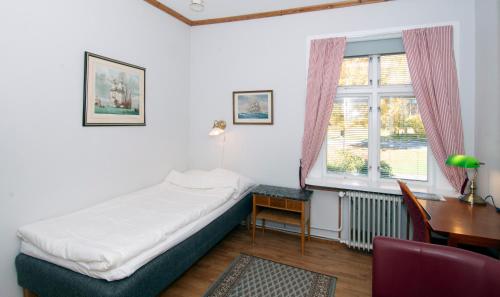 1 twin bed