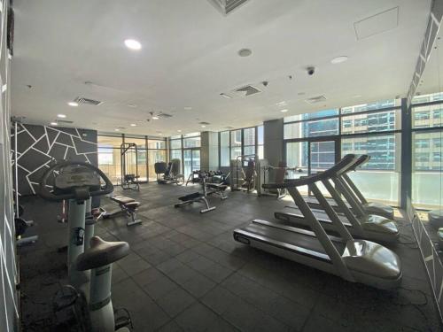 Urban Luxury Furnished 1 BHK with Gym and Pool Access, Dubai (photo 7)