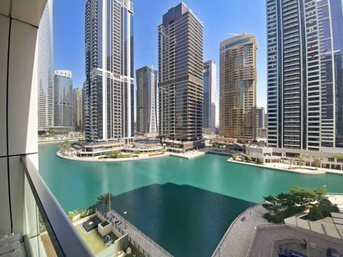 Urban Luxury Furnished 1 BHK with Gym and Pool Access, Dubai (photo 9)