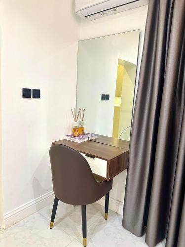 Tokyo Apartment - image 2