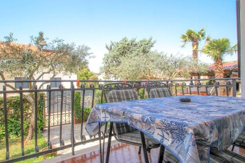 Nostalgisches Apartment direkt an der Adria mit Garten, Grill, privater Terrasse