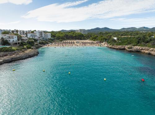 Villa Cala Marsal in เฟลานิช