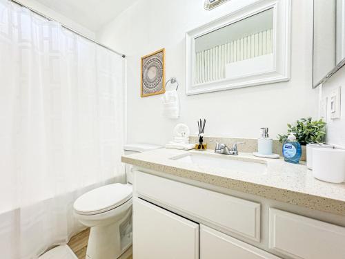 Boho-Inspired 1BR Hideaway near Hollywood-BR13 in Los Angeles, USA
