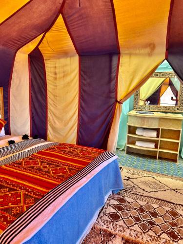 1 double bed, 2 twin beds
