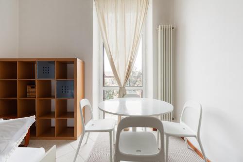 Gambara M1 White Functional Apartment, Mailand (Foto 7)
