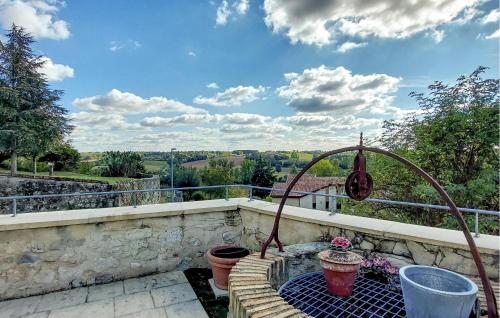 Skats, Cozy Home In Castelnau-Sur-Gupie in Lamothe-Landerron