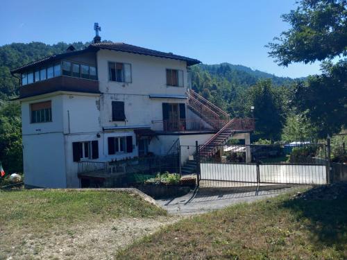 Viesnīcas āriene, House Canova by Holiday World in Valbrevenna