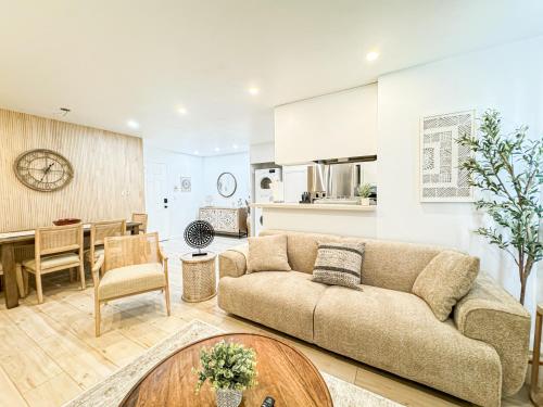 Boho-Chic 1BR-1BA Oasis near Hollywood -BRBEV13, Los Angeles (photo 10)