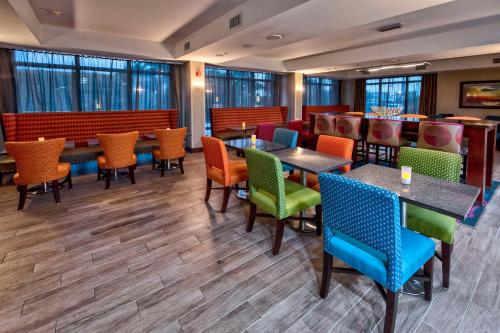 Photo - Hampton Inn Orlando-Maingate South