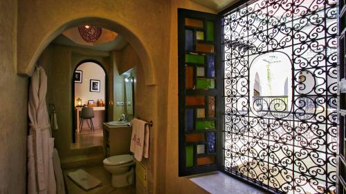 Double Room image 9