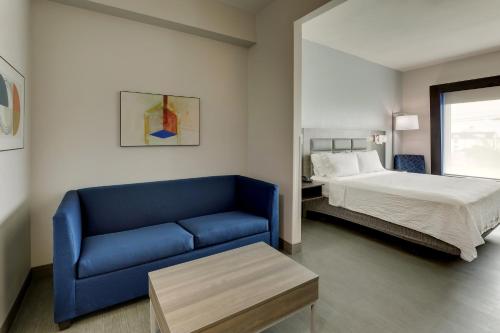 Holiday Inn Express Hotel & Suites Richmond, an IHG Hotel in Richmond, USA