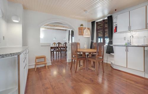 Konyha, Awesome Home In Bedsted Thy With Wifi in Bedsted Thy
