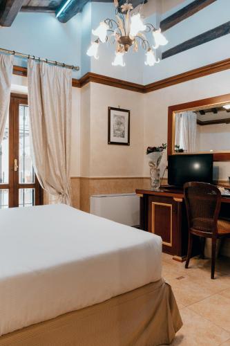 Hotel Pantheon - image 6