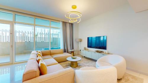 Vacationer Holiday Homes I Lux 3 Bed I Private Beach Access, Emaar Beachfront I Sunrise Bay Tower 2, Dubaj (fotografie 8)
