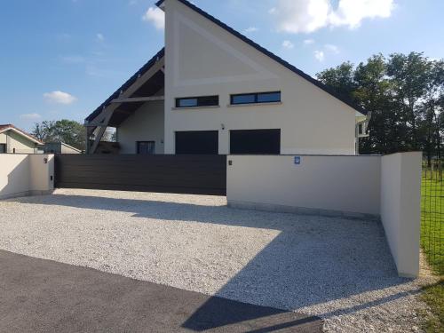 A szálláshely kívülről, Au Cœur de la Vannerie in Fayl-Billot