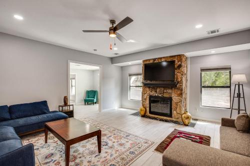 about 1 Mi to Lavon Lake Princeton Retreat in Wylie (TX)