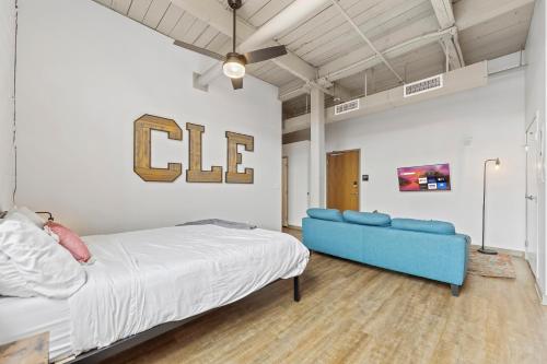 306-Urban Blissful Oasis Close to DT Parking, Cleveland (photo 8)