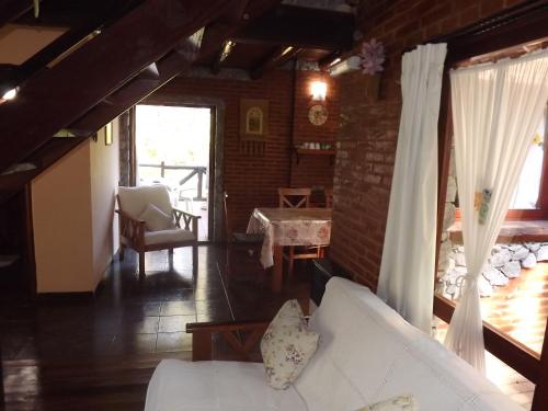2 bedrooms, 5 beds