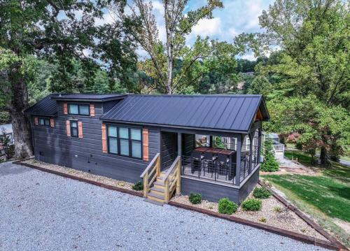 Onyx Owl Cabin - Waterfalls - Trails - Vineyard - Zipline - Golf in Scaly Mountain, USA