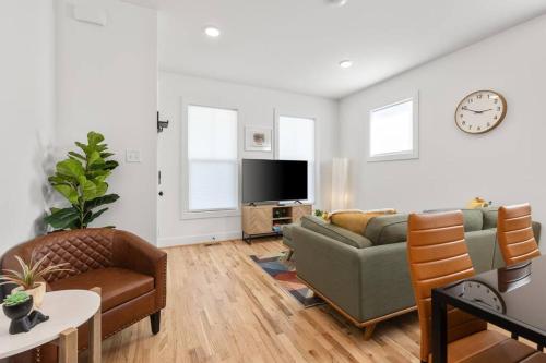 Létesítmények, Dog-Friendly Apt with Fenced Yard in Richmond, VA! near Richmond Nemzetközi Versenypálya