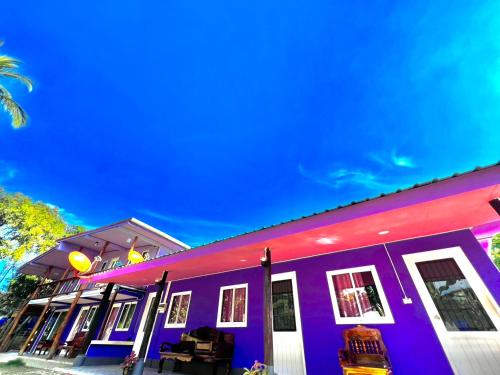 Exterior view, ลูกดกแน่โฮมสเตย์ ที่พักเกาะลิบง near Lim lay Noddle Shop