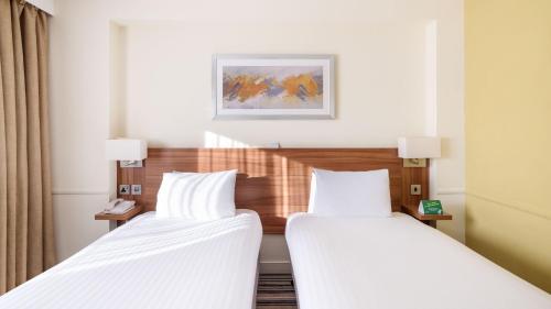 Holiday Inn Taunton M5 Jct25 an IHG Hotel - image 8