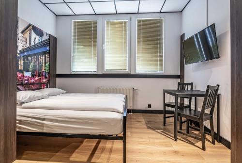 Vola Hostel Room Type - Triple Room