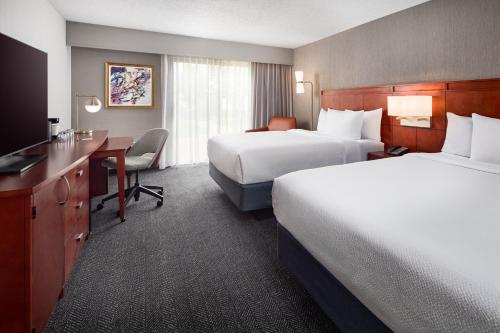 Courtyard by Marriott Fort Collins in Oakridge