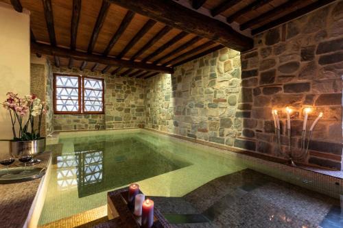 Úszómedence, AMORE RENTALS - Villa Il Casello in Sala