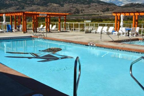 4 Bedroom House Walking Distance To Pools - #4