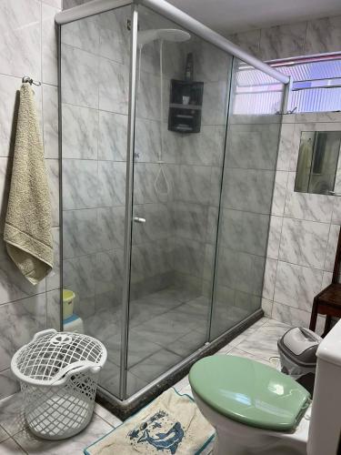 SUITE & QUARTO-HOME STAY- BAIRRO AFOGADOS- SUITE COM BANHEIRO PRIVATIVO e QUARTO com banheiro SOCIAL