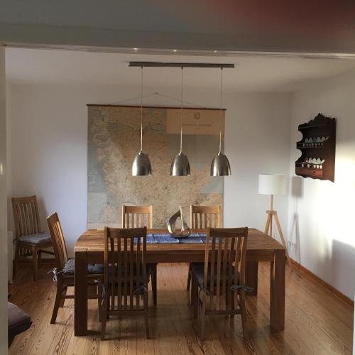 Ostseenahes Traumhaus am Kiel-Kanal in Schleswig-Holstein - Zum Ostseestrand in zehn Minuten in 阿爾滕霍爾茨