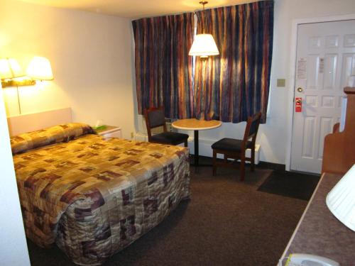 1 queen bed