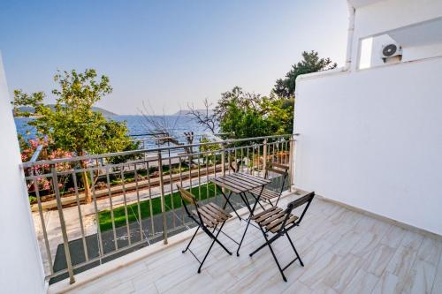 ระเบียง/ชานเรือน, Sardunya Andifli Otel in คาช