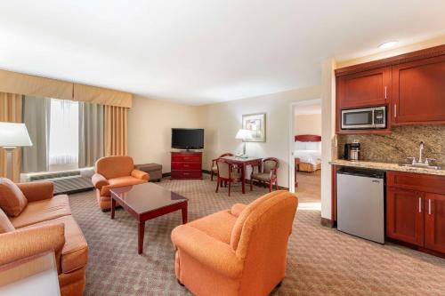 最佳西方Plus西柯汶納旅館 (Best Western Plus West Covina Inn) in 西科紋納市 (CA)